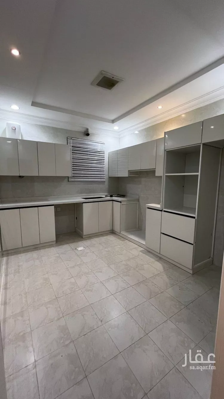 شقة للإيجار في شارع رقم 324, حي الملقا, مدينة الرياض, منطقة الرياض صورة 2