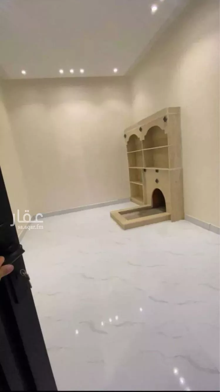 فيلا للإيجار في شارع زايد السبيعي, حي بدر, مدينة الرياض, منطقة الرياض صورة 3