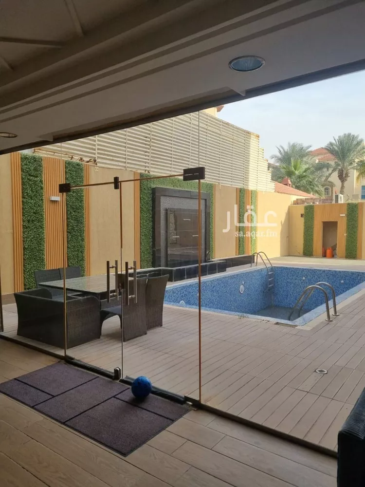 فيلا للبيع في شارع بريدة, حي العاصمة, مدينة الدرعية, منطقة الرياض صورة 5