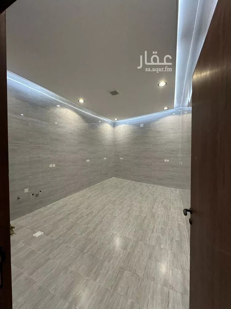 فيلا للبيع في شارع النغيق, حي طيبة, مدينة الرياض, منطقة الرياض صورة 3