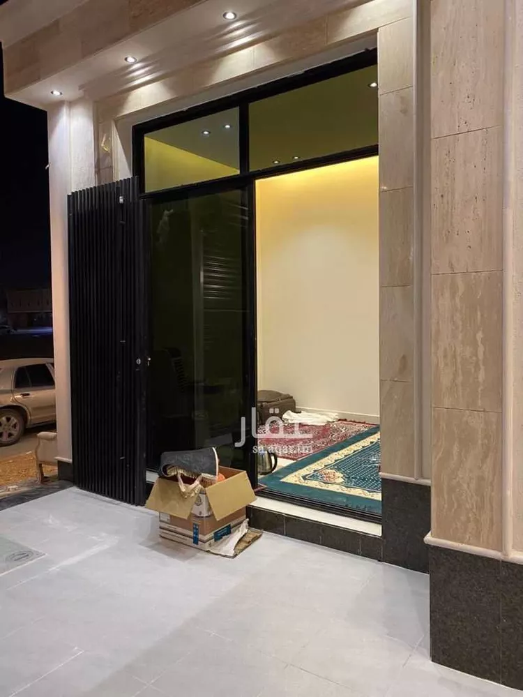 دور للبيع في شارع ميناء, حي الندوة, مدينة الرياض, منطقة الرياض صورة 4