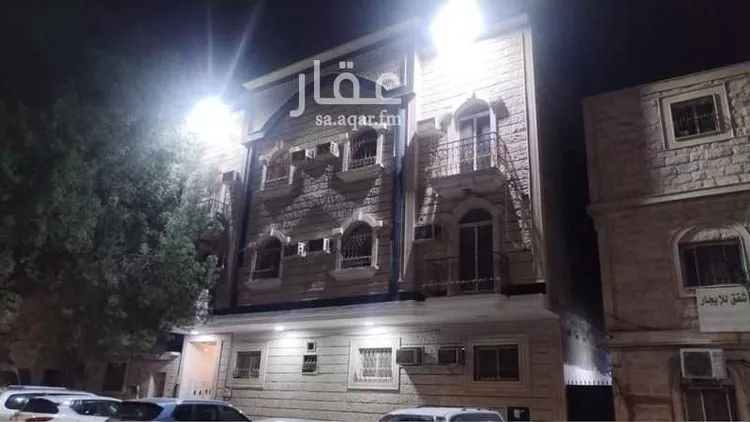 عمارة للبيع في شارع الدرعية, حي الثقبة, مدينة الخبر, المنطقة الشرقية صورة 2