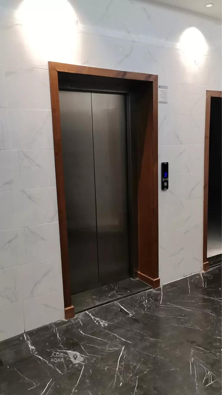 عمارة للإيجار في شارع الهفوف, حي الخبر الجنوبية, مدينة الخبر, المنطقة الشرقية 6