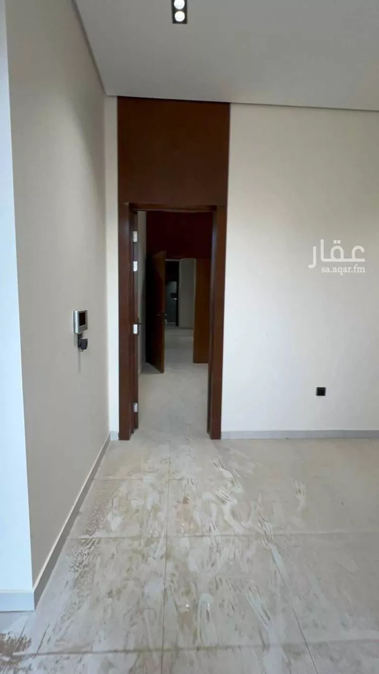 Floor for Sale in Riyadh Al Janadriyah صورة 3