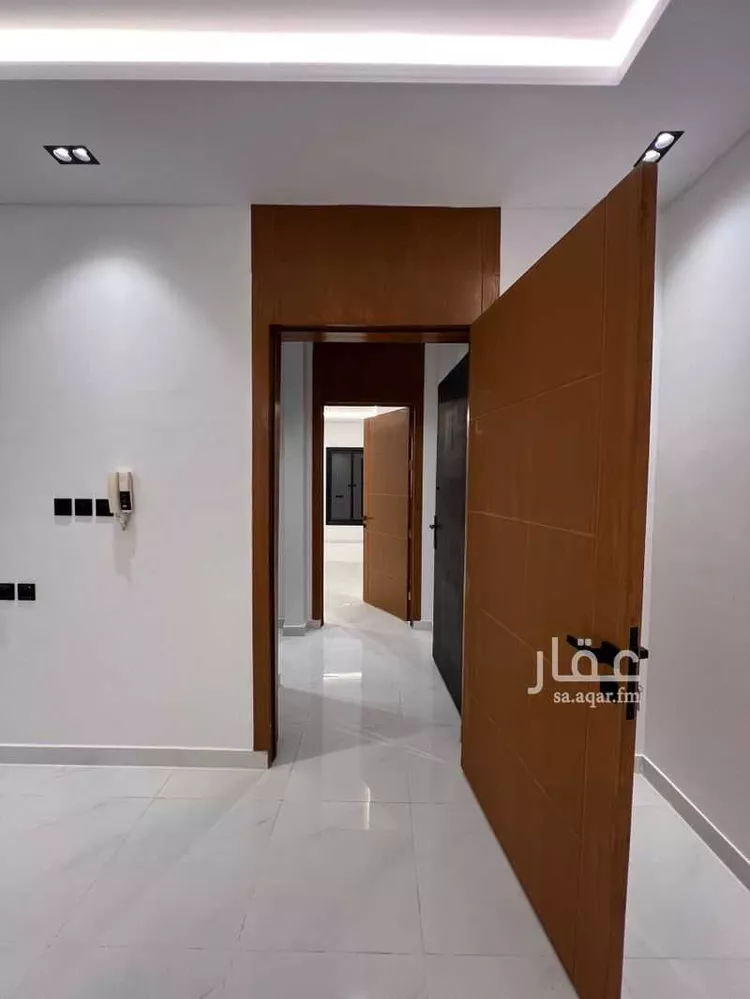 دور للبيع في شارع يونس الرشيدي, حي الرمال, مدينة الرياض, منطقة الرياض 9