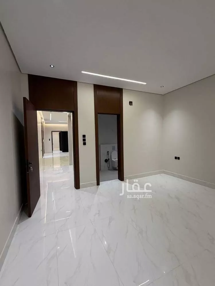 Floor for Sale in Riyadh Ar Rimal 12