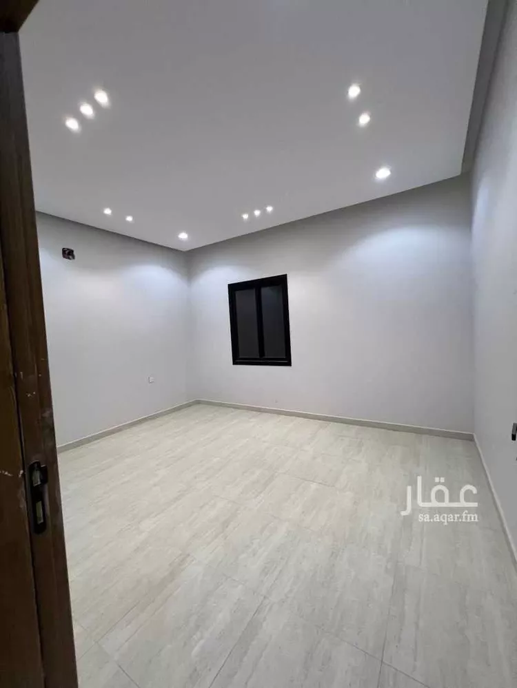 فيلا للبيع في شارع إسماعيل بن عيسى المرشدي, حي الرمال, مدينة الرياض, منطقة الرياض
