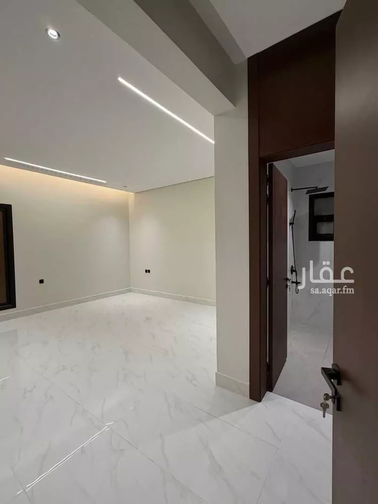 Floor for Sale in Riyadh Ar Rimal 11