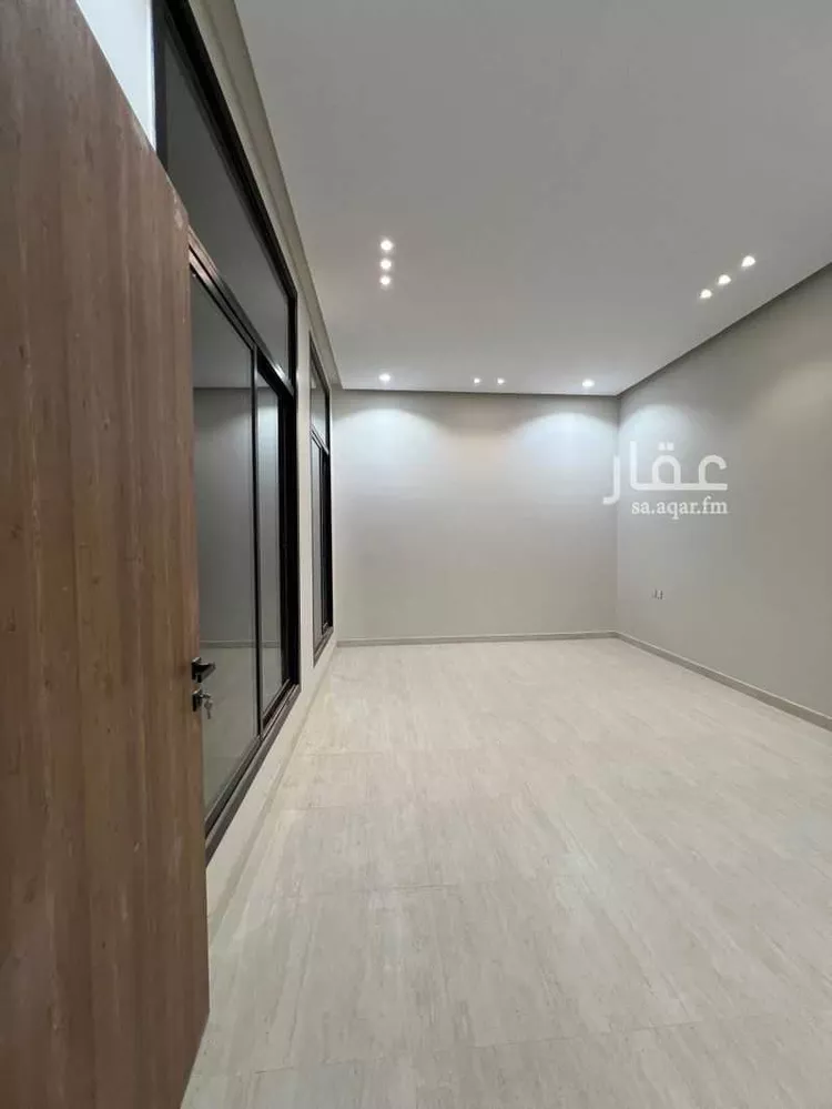 فيلا للبيع في شارع إسماعيل بن عيسى المرشدي, حي الرمال, مدينة الرياض, منطقة الرياض 8