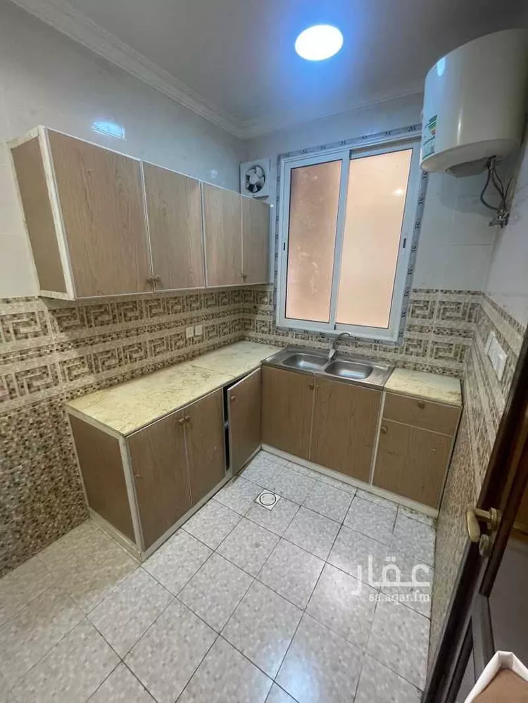 عمارة للإيجار في شارع مجاهد بن جبر, حي العيون, مدينة المدينة المنورة, منطقة المدينة المنورة صورة 2