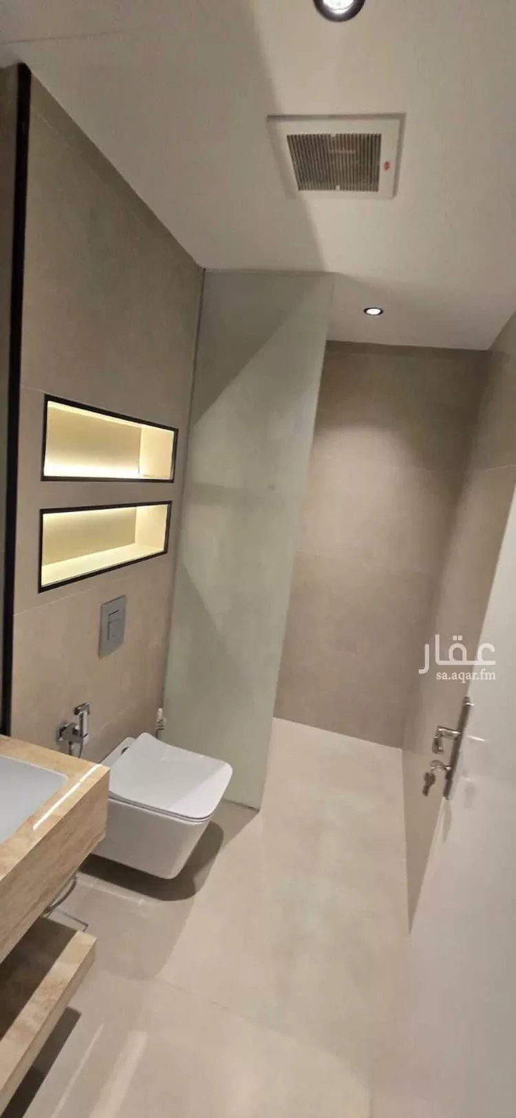 عمارة للبيع في شارع ابن بركة, حي الشرفية, مدينة الرياض, منطقة الرياض صورة 4