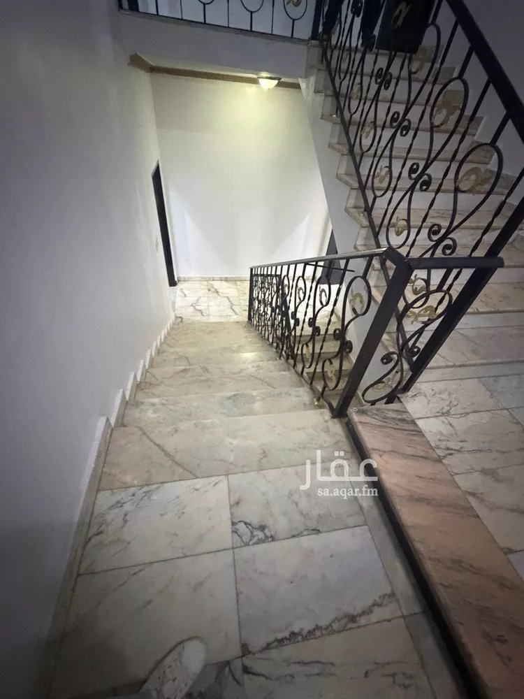 عمارة للإيجار في شارع طيبة, حي ظهرة لبن, مدينة الرياض, منطقة الرياض 15