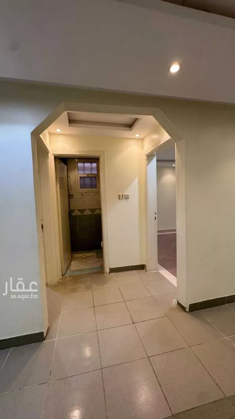 شقة للبيع في شارع الشيخ محمد بن عبداللطيف بن عبدالرحمن, حي السويدي الغربي, مدينة الرياض, منطقة الرياض 1 صورة