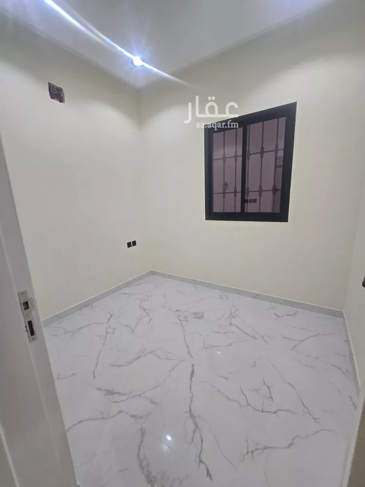 دور للبيع في شارع عرفات, حي الدار البيضاء, مدينة الرياض, منطقة الرياض صورة 3