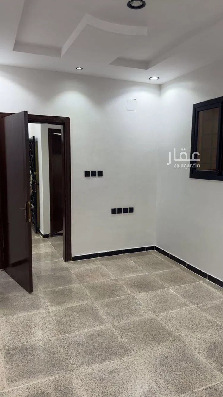 فيلا للبيع في شارع عرفات, حي الدار البيضاء, مدينة الرياض, منطقة الرياض صورة 3