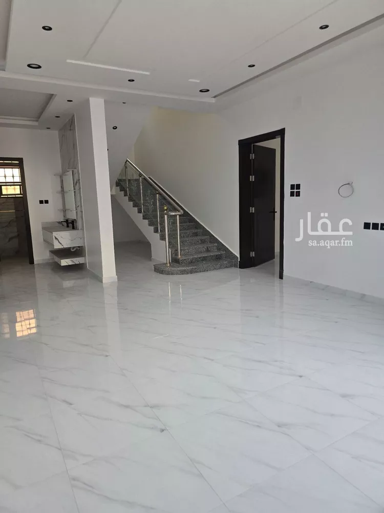 فيلا للبيع في شارع عرفات, حي الدار البيضاء, مدينة الرياض, منطقة الرياض صورة 5