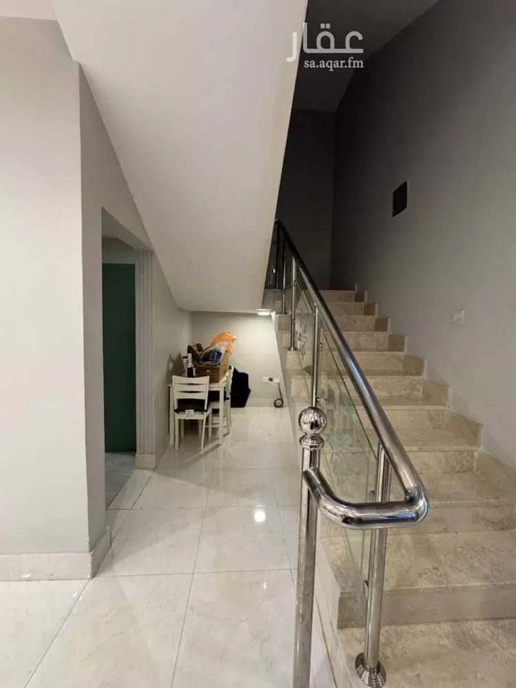 فيلا للبيع في شارع إبراهيم بن حسين, حي المهدية, مدينة الرياض, منطقة الرياض صورة 3