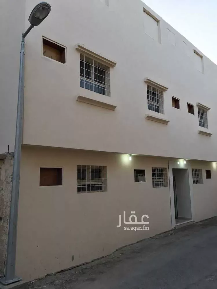 Building for Rent in Al Hofuf Al Hazm صورة 2