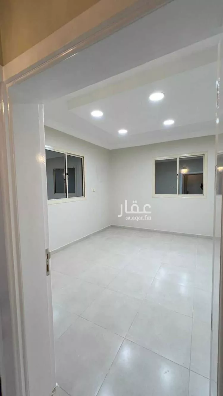 شقة للإيجار في شارع عمير بن سعد, حي أم العراد, مدينة الطائف, منطقة مكة المكرمة