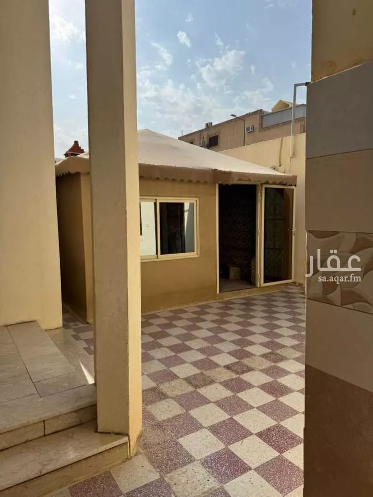 فيلا للبيع في شارع العمودية, حي إشبيلية, مدينة الرياض, منطقة الرياض صورة 5