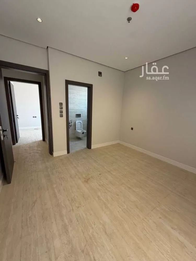 شقة للإيجار في شارع سيف بن عزاز, حي المعيزيلة, مدينة الرياض, منطقة الرياض 11