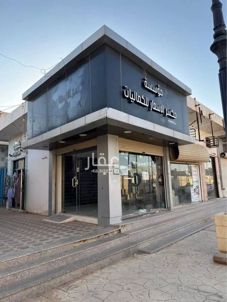 محل للإيجار في شارع شارع عبدالملك بن ابي سلمه, حي العزيزية, مدينة الزلفي, منطقة الرياض