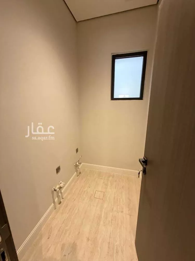 شقة للإيجار في شارع سيف بن عزاز, حي المعيزيلة, مدينة الرياض, منطقة الرياض 12