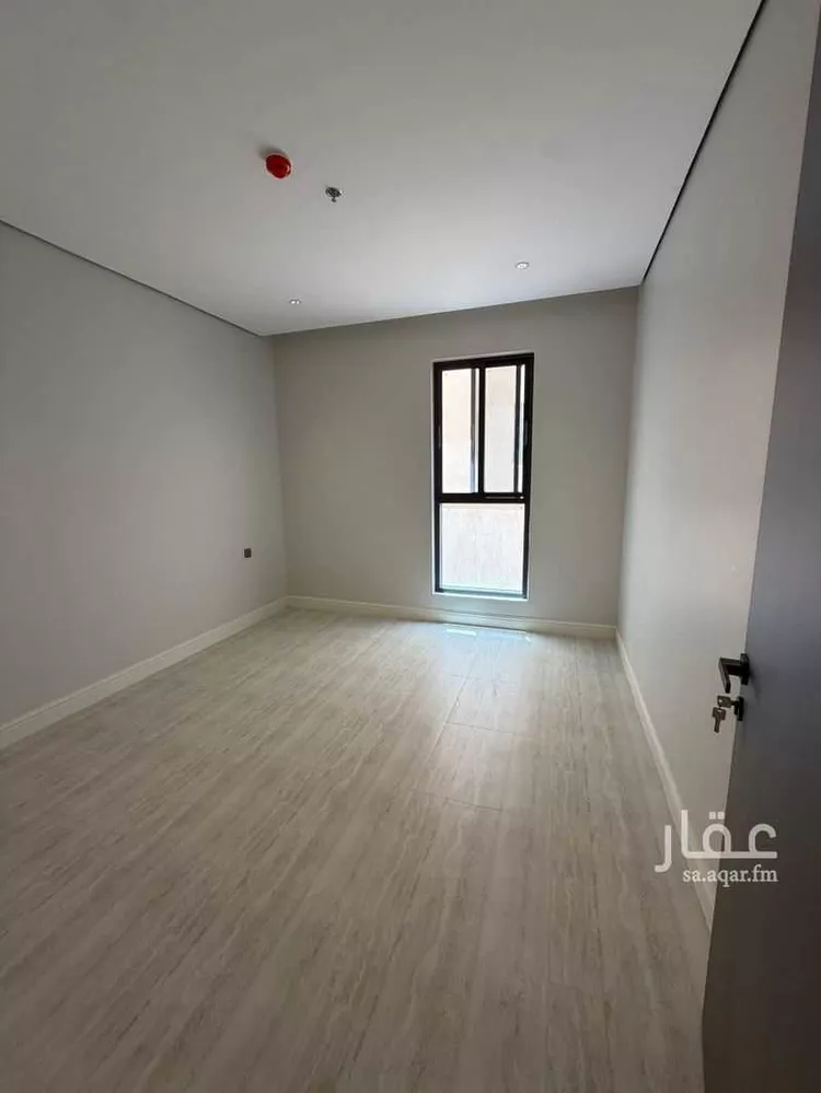 شقة للإيجار في شارع سيف بن عزاز, حي المعيزيلة, مدينة الرياض, منطقة الرياض 11