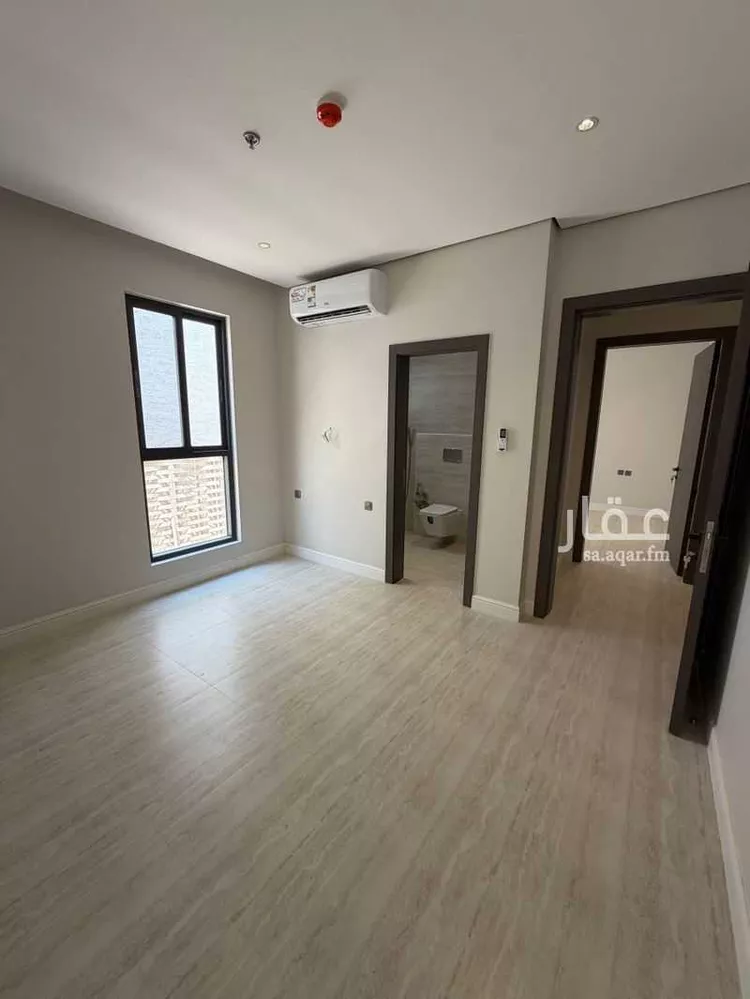 شقة للإيجار في شارع سيف بن عزاز, حي المعيزيلة, مدينة الرياض, منطقة الرياض 17