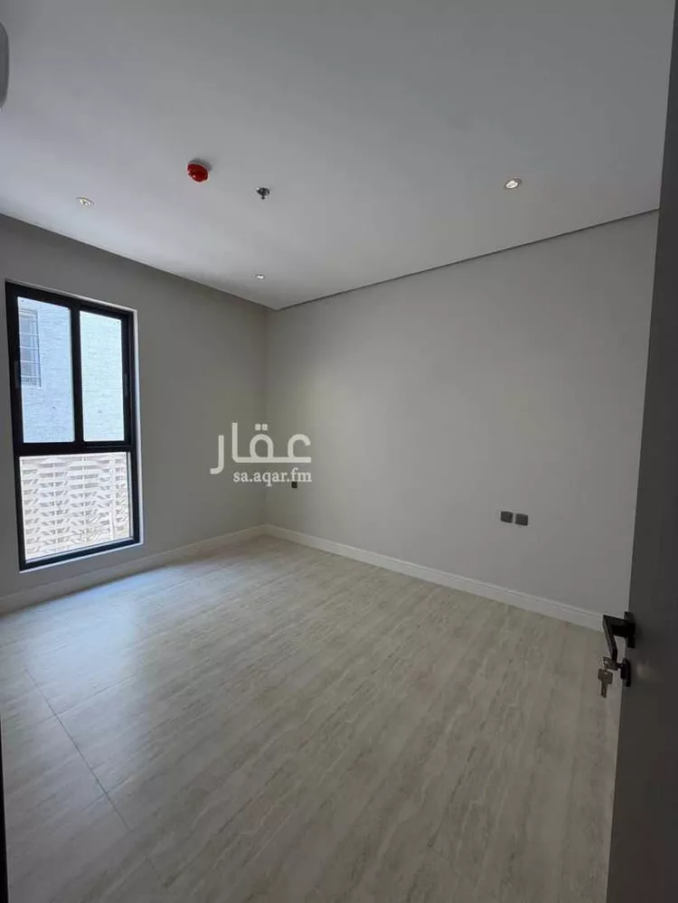 شقة للإيجار في شارع سيف بن عزاز, حي المعيزيلة, مدينة الرياض, منطقة الرياض 10