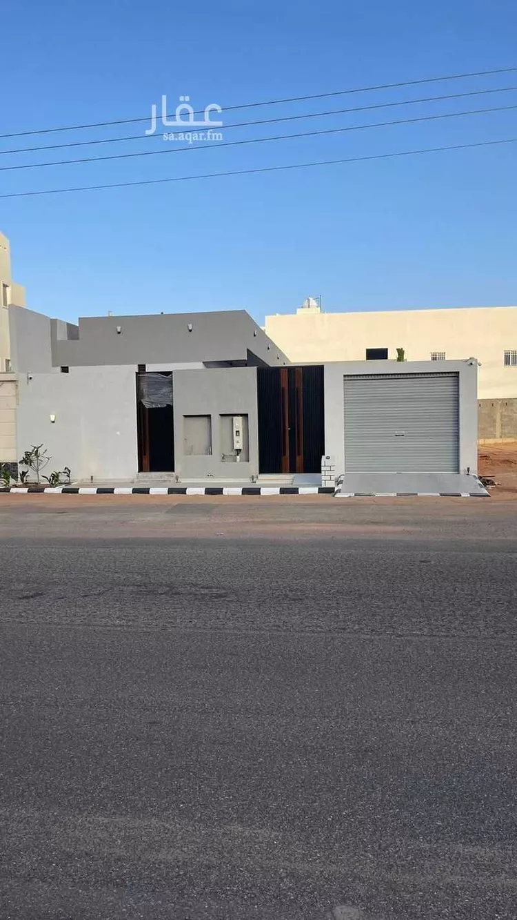 دور للبيع في شارع نجم الدين القسطلاني, حي الوادي, مدينة حائل, منطقة حائل صورة 3