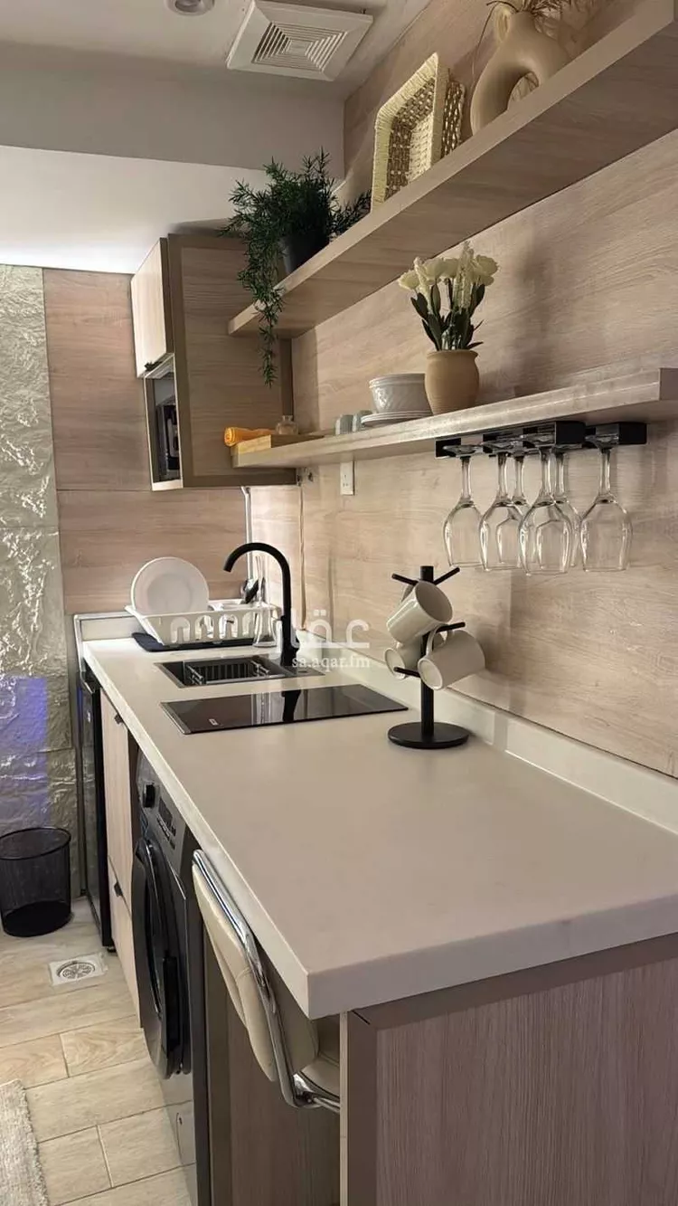 شقة للإيجار في شارع ابن زيدون, حي الروضة, مدينة جدة, منطقة مكة المكرمة