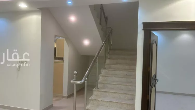 فيلا للبيع في شارع رقم 331, حي الملقا, مدينة الرياض, منطقة الرياض صورة 2