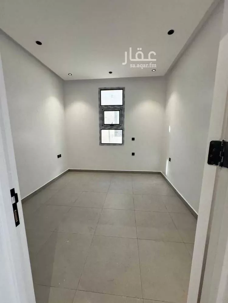 دور للبيع في شارع بركات الانماطي, حي عكاظ, مدينة الرياض, منطقة الرياض صورة 5