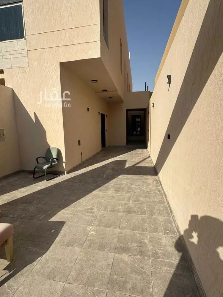 دور للبيع في شارع بركات الانماطي, حي عكاظ, مدينة الرياض, منطقة الرياض صورة 3