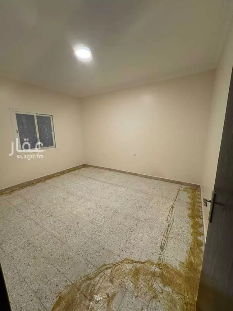 شقة للإيجار في شارع القطبي, حي البحيرة, مدينة أبها, منطقة عسير صورة 2