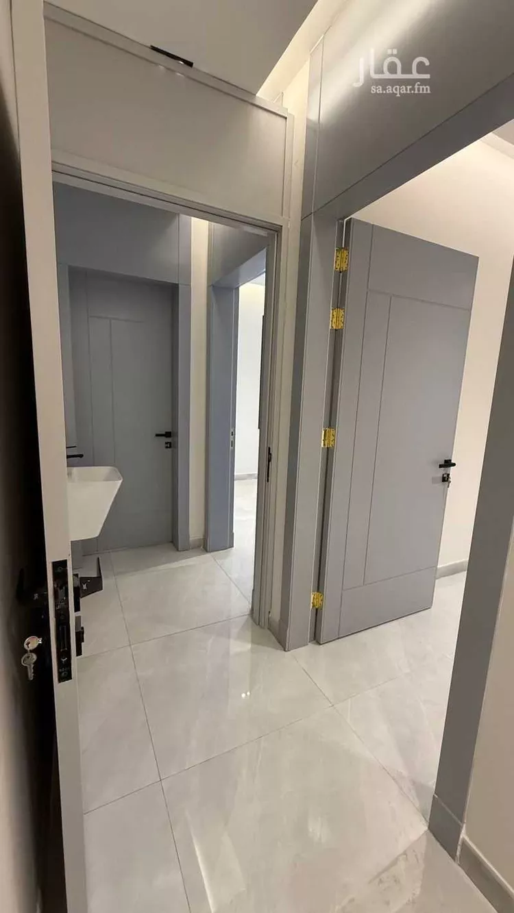 شقة للإيجار في شارع عقبه بن عثمان بن خلده, حي العوالي, مدينة الرياض, منطقة الرياض صورة 4