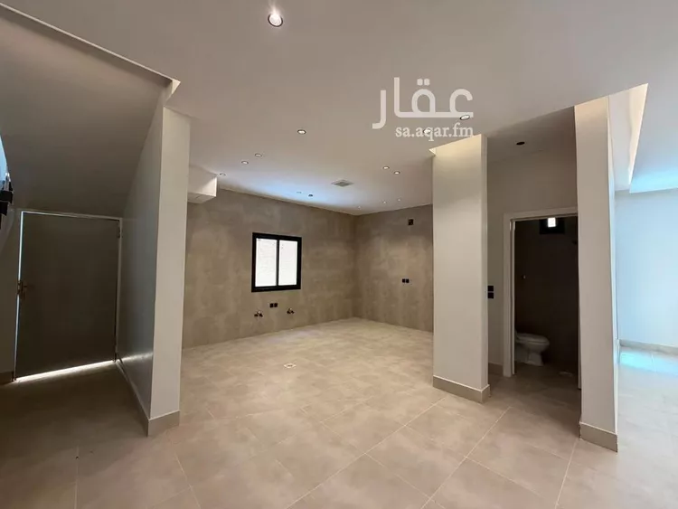 فيلا للبيع في شارع جبل اليمامة, حي الدار البيضاء, مدينة الرياض, منطقة الرياض صورة 2