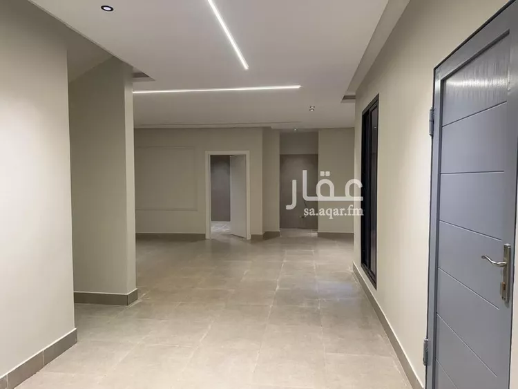 فيلا للبيع في شارع أحمد بن منصور, حي المهدية, مدينة الرياض, منطقة الرياض صورة 2