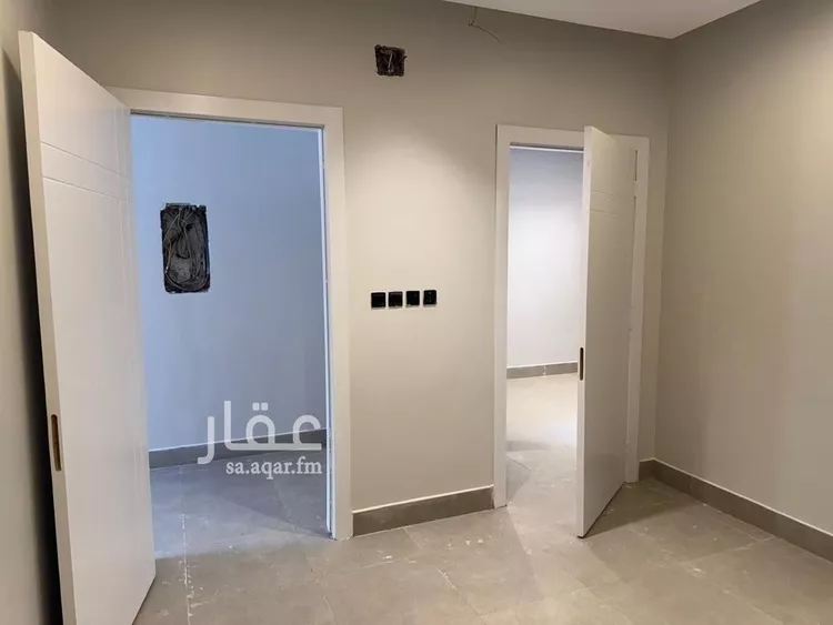 فيلا للبيع في شارع أحمد بن منصور, حي المهدية, مدينة الرياض, منطقة الرياض صورة 5