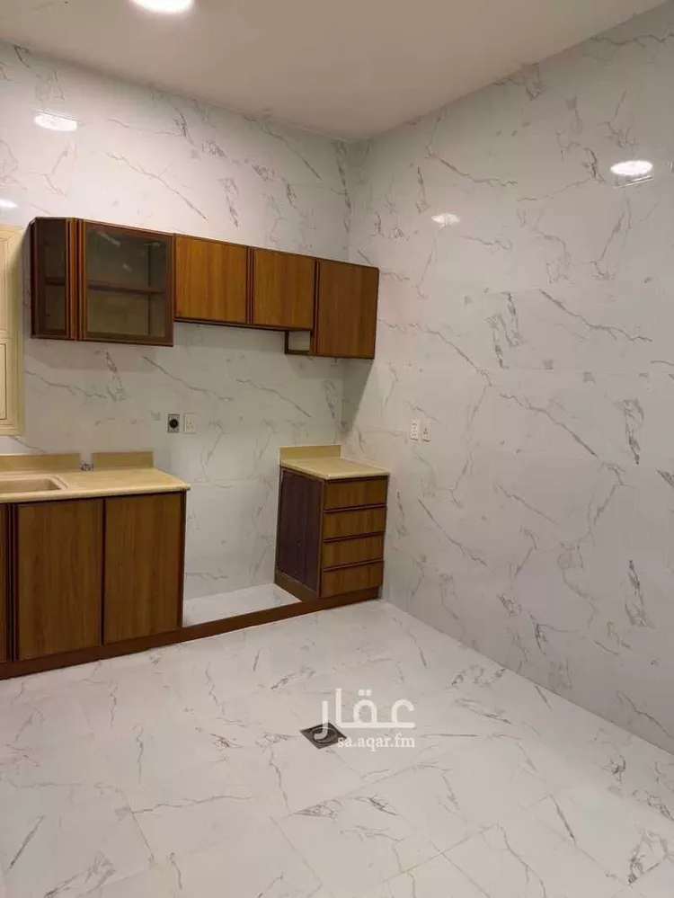 Apartment for Rent in Al Khobar At Tahliyah 6