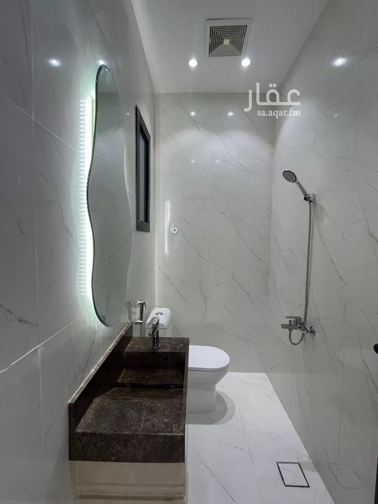 شقة للبيع في شارع العلاء ابن وهب, حي المطار, مدينة جازان, منطقة جازان 13