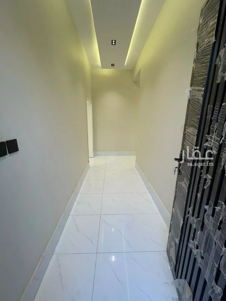 دور للبيع في شارع ميمونة بنت الحارث, حي الزهور, مدينة صامطة, منطقة جازان صورة 5