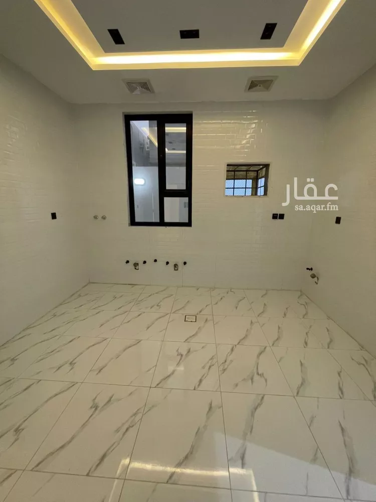 دور للبيع في شارع ميمونة بنت الحارث, حي الزهور, مدينة صامطة, منطقة جازان 26