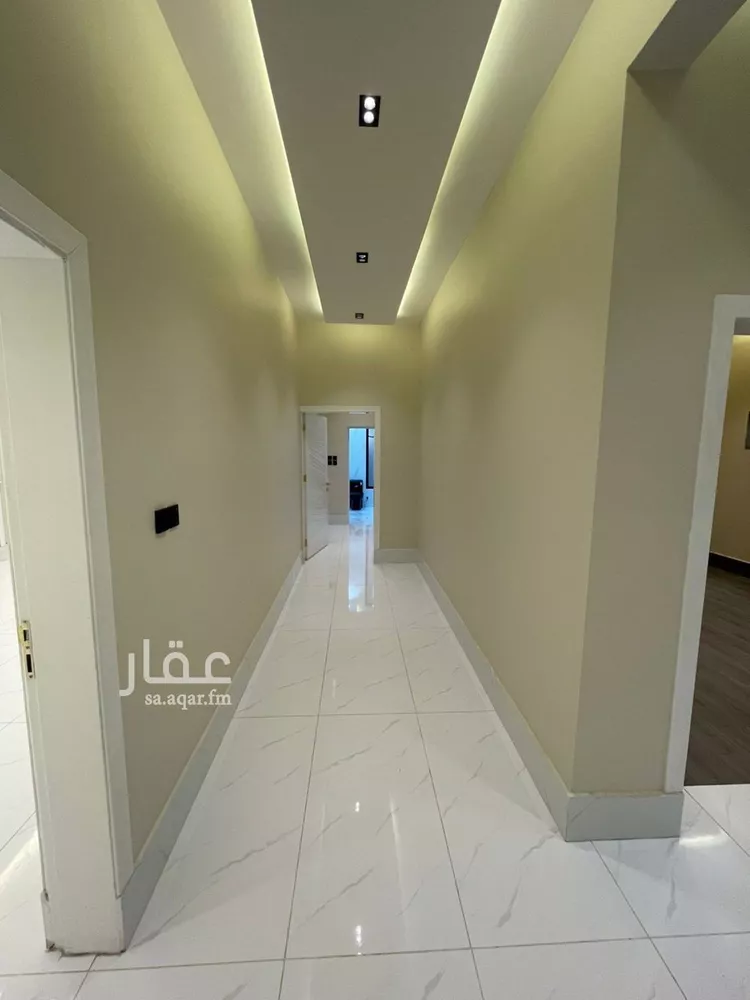دور للبيع في شارع ميمونة بنت الحارث, حي الزهور, مدينة صامطة, منطقة جازان 15