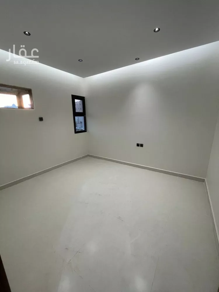 شقة للبيع في شارع أحمد عبد الله الفاسي, حي السويس 2, مدينة جازان, منطقة جازان صورة 2