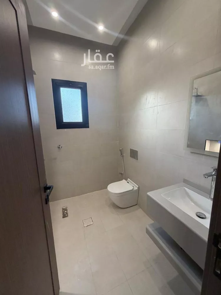 شقة للبيع في شارع أبي القاسم الزجاجي, حي السويس 1, مدينة جازان, منطقة جازان صورة 3