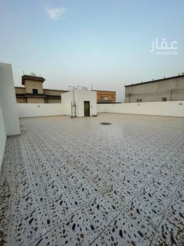 دور للبيع في شارع ميمونة بنت الحارث, حي الزهور, مدينة صامطة, منطقة جازان 29