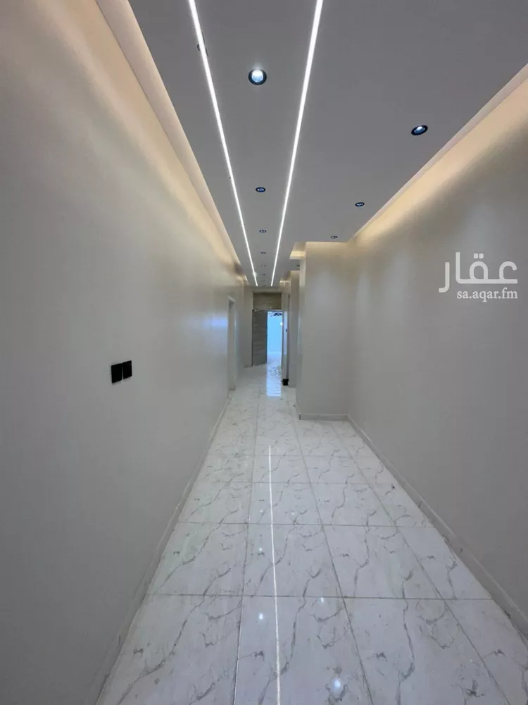فيلا للبيع في شارع ميمونة بنت الحارث, حي الزهور, مدينة صامطة, منطقة جازان 13