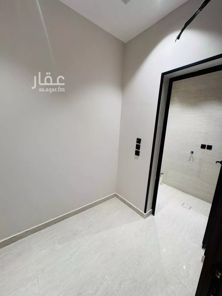 شقة للبيع في شارع شارع عمر بن عبد العزيز , حي الرحاب 1, مدينة جازان, منطقة جازان 13